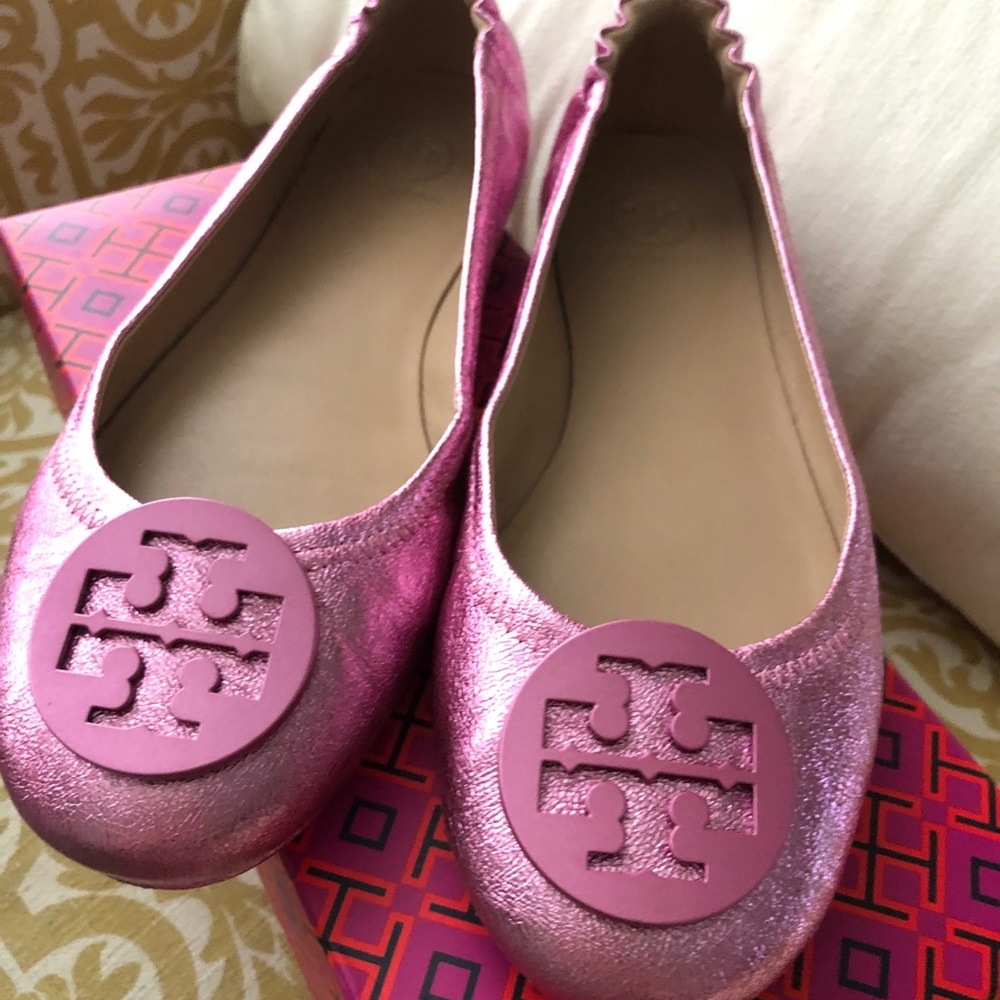 Tory burch metallic pink minnie travel flats
